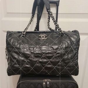Chanel Black Quilted Women's Bag